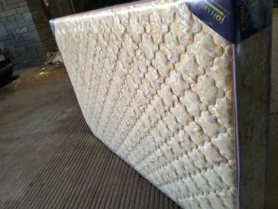 Hot! 8inch 5 x 6 Johari Quilted HD Mattresses. Free Delivery image 3