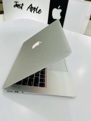 MacBook Air 13 inch 2015 model image 2