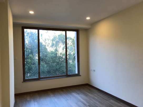 2 Bed Apartment with En Suite in Spring Valley image 6