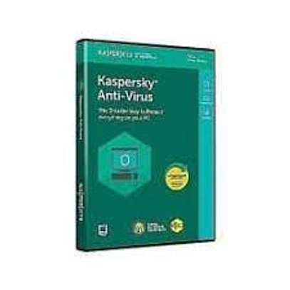 Kaspersky Antivirus 3 User + 1 Year image 2