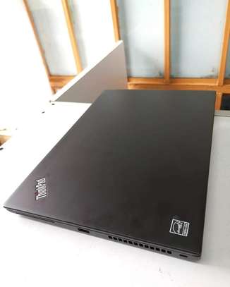 Lenovo Thinkpad T480s image 2