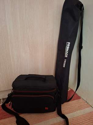 D3300 Nikon Camera & accessories image 3