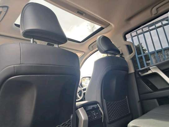 Toyota land Cruiser Prado TX-L 2019 image 7