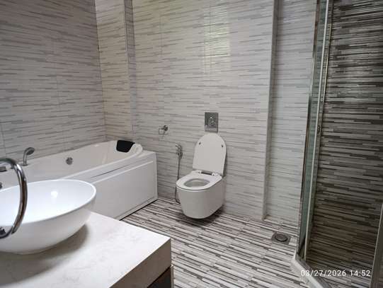 6 Bed Townhouse with Garden at Windy Ridge image 11