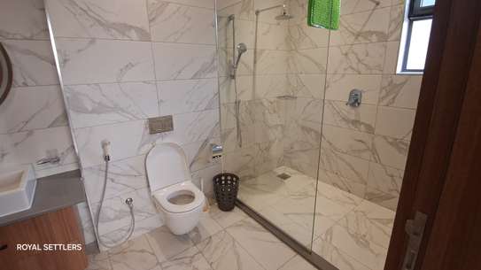Furnished 3 Bed Apartment with En Suite at Rhapta Rd image 12