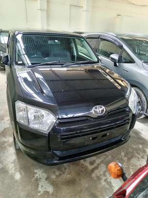 Toyota succeed TXG Black image 7