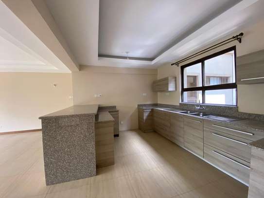 3 Bed Apartment with En Suite in Kileleshwa image 23