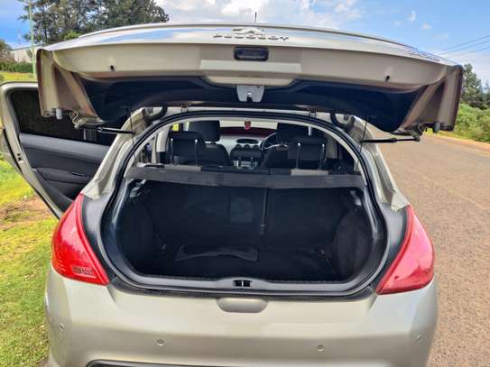 Peugeot 308 image 9