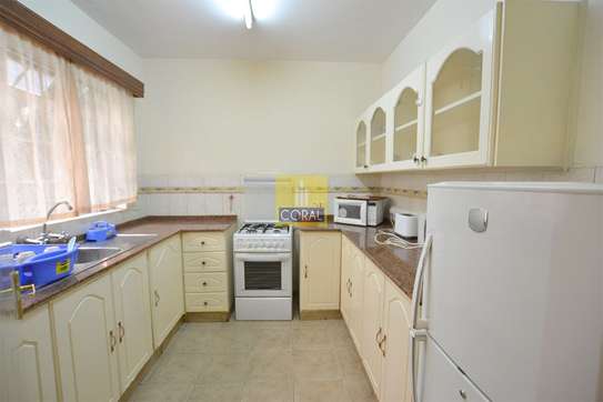 2 Bed Apartment with En Suite in Riverside image 5