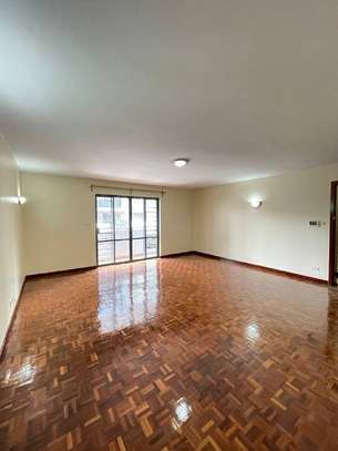 3 Bed Apartment with En Suite in Kilimani image 19