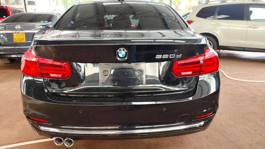 BMW 320d 2017 black image 14