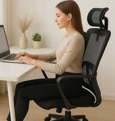 Office Chair: Ergonomic Mobile & Flexible Office Seat image 4