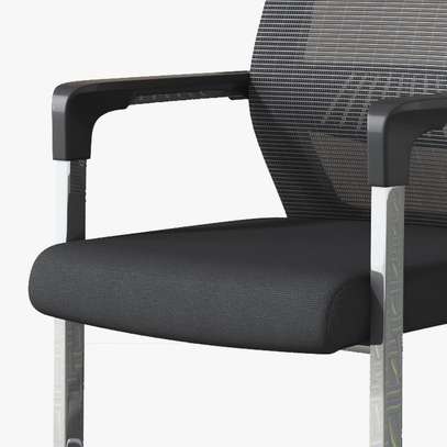 Office Chair: Breathable Mesh Back Guest Office Chair image 3