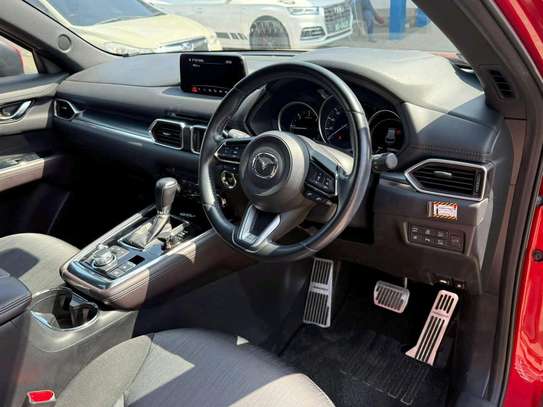 Mazda cx8 image 3