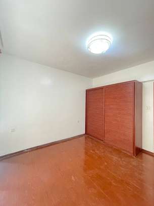 3 Bed Apartment with En Suite in Kilimani image 9