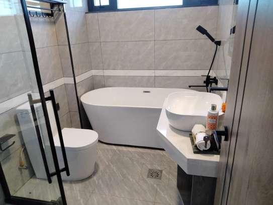 3 Bed Apartment with En Suite at Othaya Road image 4