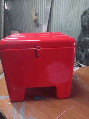 MOTORCYCLE/BODABODA FIBREGLASS DELIVERY BOX FOR SALE! image 4