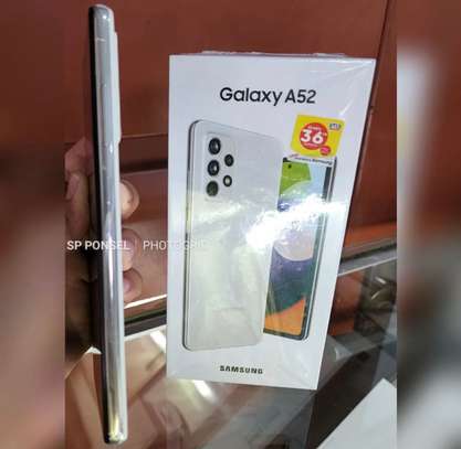 Samsung A52 boxed with all accessories image 4