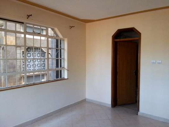 Kileleshwa:Classic three bedrooms Apt for rent. image 2