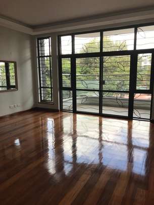 4 Bed Apartment with En Suite in Westlands Area image 18