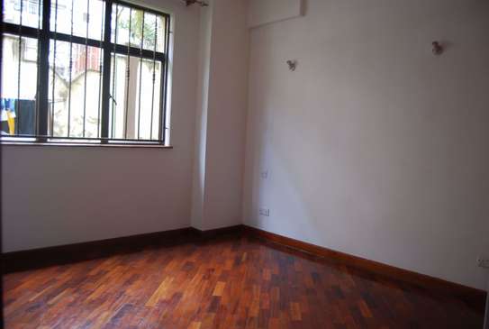 2 Bed Apartment with En Suite in Kilimani image 3