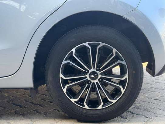 Mazda demio 2019 image 6