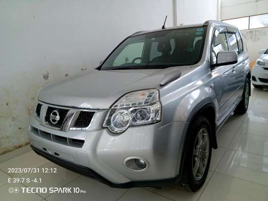 Nissan Xtrail old shape 2015 model image 4