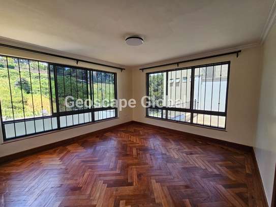 5 Bed House with En Suite in Lower Kabete image 8