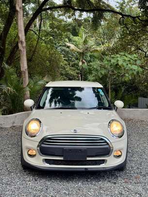 Mini Cooper 2017  model Beige color fully loaded. image 1