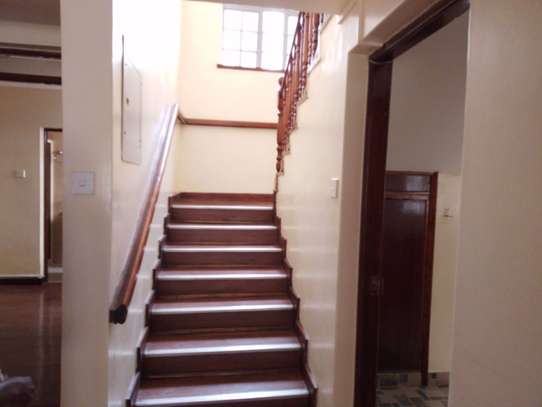 4 bedroom townhouse for rent in Kileleshwa image 5