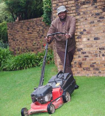 Best Gardening, Lawn, Trees & Shrubs Maintenance Professionals Nairobi. image 1