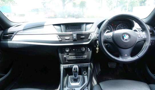 Bmw x1 with sunroof image 2