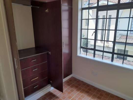 3 Bed House with En Suite in Mombasa Road image 12