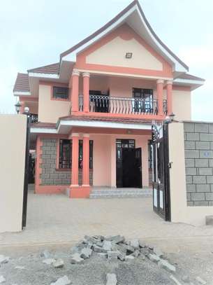 4 Bed House with Garage at Membley image 2