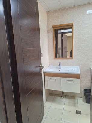 Furnished 1 Bed Apartment with En Suite in Kileleshwa image 10