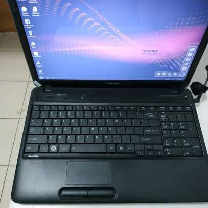 Toshiba Laptop 2gb ram on sale image 1