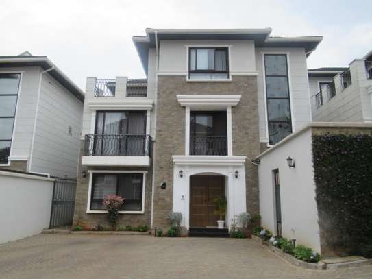 4 Bed Villa with En Suite at Peponi Rd image 20