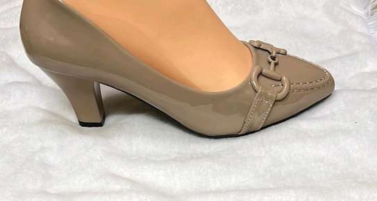 Fancy ladies heels image 3