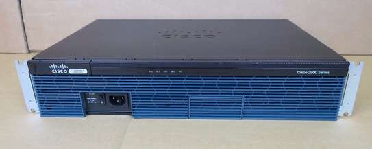 Cisco 2900 Series 2911 Integrated Services Gigabit Router image 2