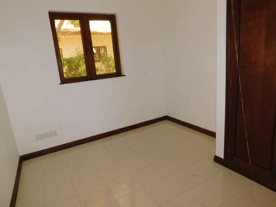 4 Bed Townhouse with Swimming Pool in Nyali Area image 15