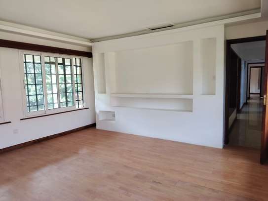 5 Bed Villa with En Suite in Karen image 1