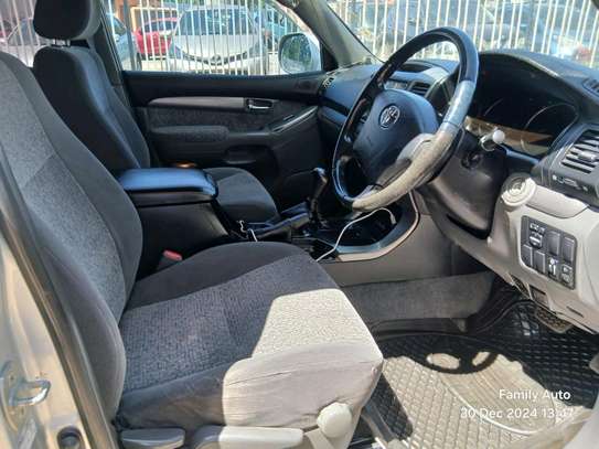 Toyota Prado J120 image 7