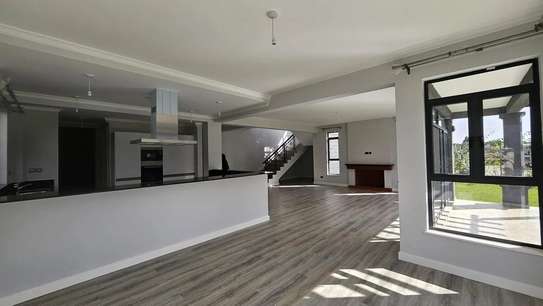 3 Bed Townhouse with Swimming Pool in Runda image 3