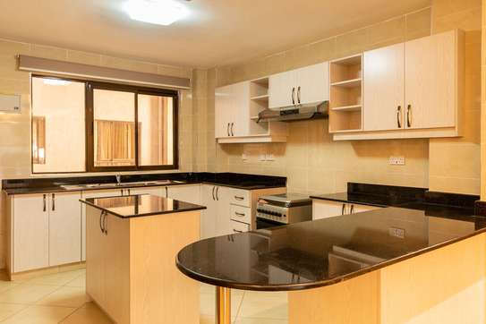 3 Bedroom Apartments with Ensuite for sale In Westlands image 7