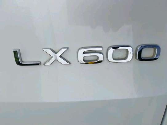 Lexus Lx600 White 2023 sport image 7