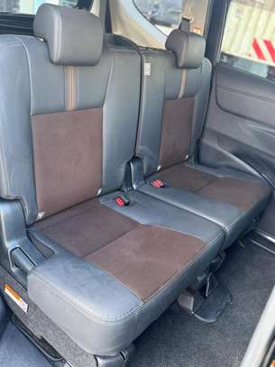 Toyota sienta g grade body kit image 7