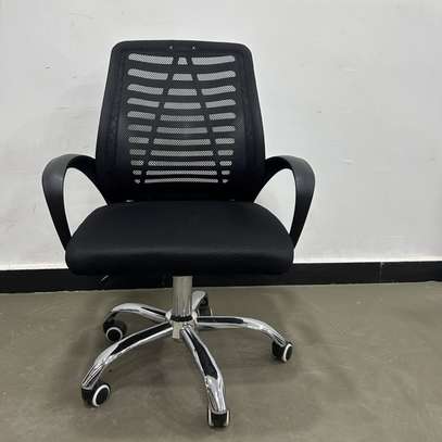 Ergonomic Mesh Swivel Chair for Home & Office image 4