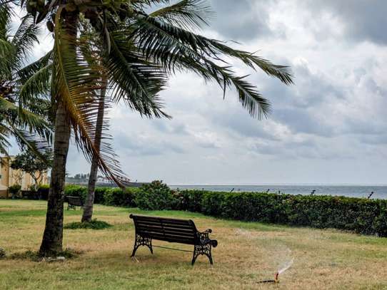 3 Bed Apartment with En Suite in Nyali Area image 8