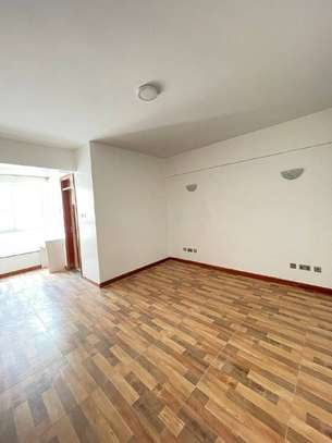 4 Bed Apartment with En Suite in Riverside image 16