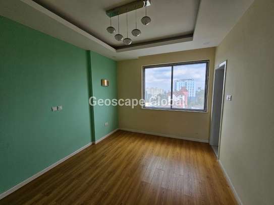 4 Bed Apartment with En Suite in Spring Valley image 8